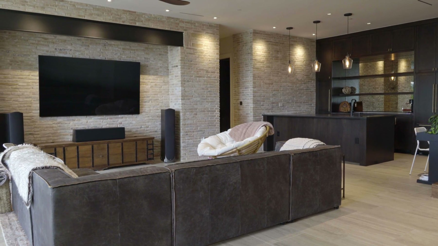Open-plan Austin living space with an integrated AV system, designed and installed by AV Connect